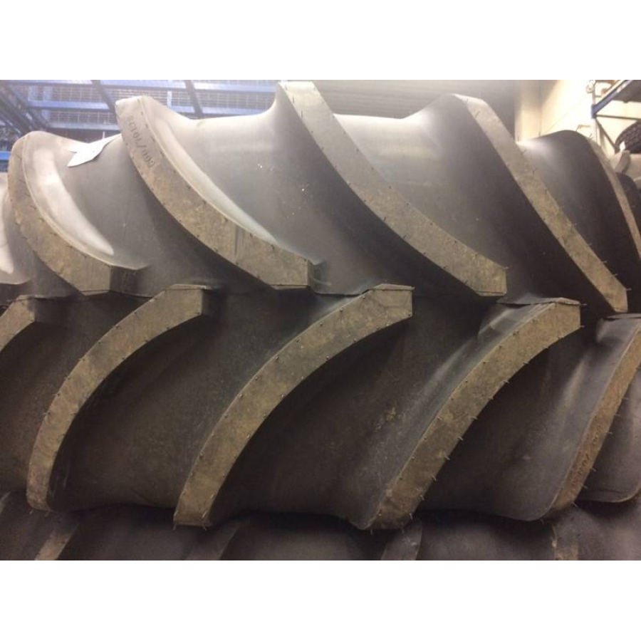 Купить шина 600/70r28 157d vredestein traxion xxl tl demo по цене . Низкие цены. Большой выбор. Доставка по всей России. Интернет-магазин в Москве. Только положительные отзывы!