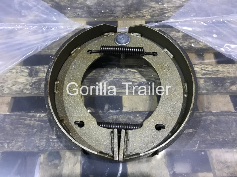 Комплект тормозных колодок 250X60 прицеп и трактор B1117 316A116C для грузовика или прицепа по низкой цене в Москве. Можете купить недорого комплект тормозных колодок 250x60 прицеп и трактор b1117 316a116c в наличии!Всего 5 500 р.